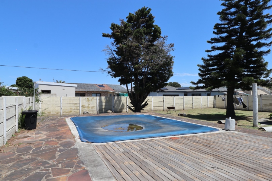 3 Bedroom Property for Sale in Kabega Park Eastern Cape